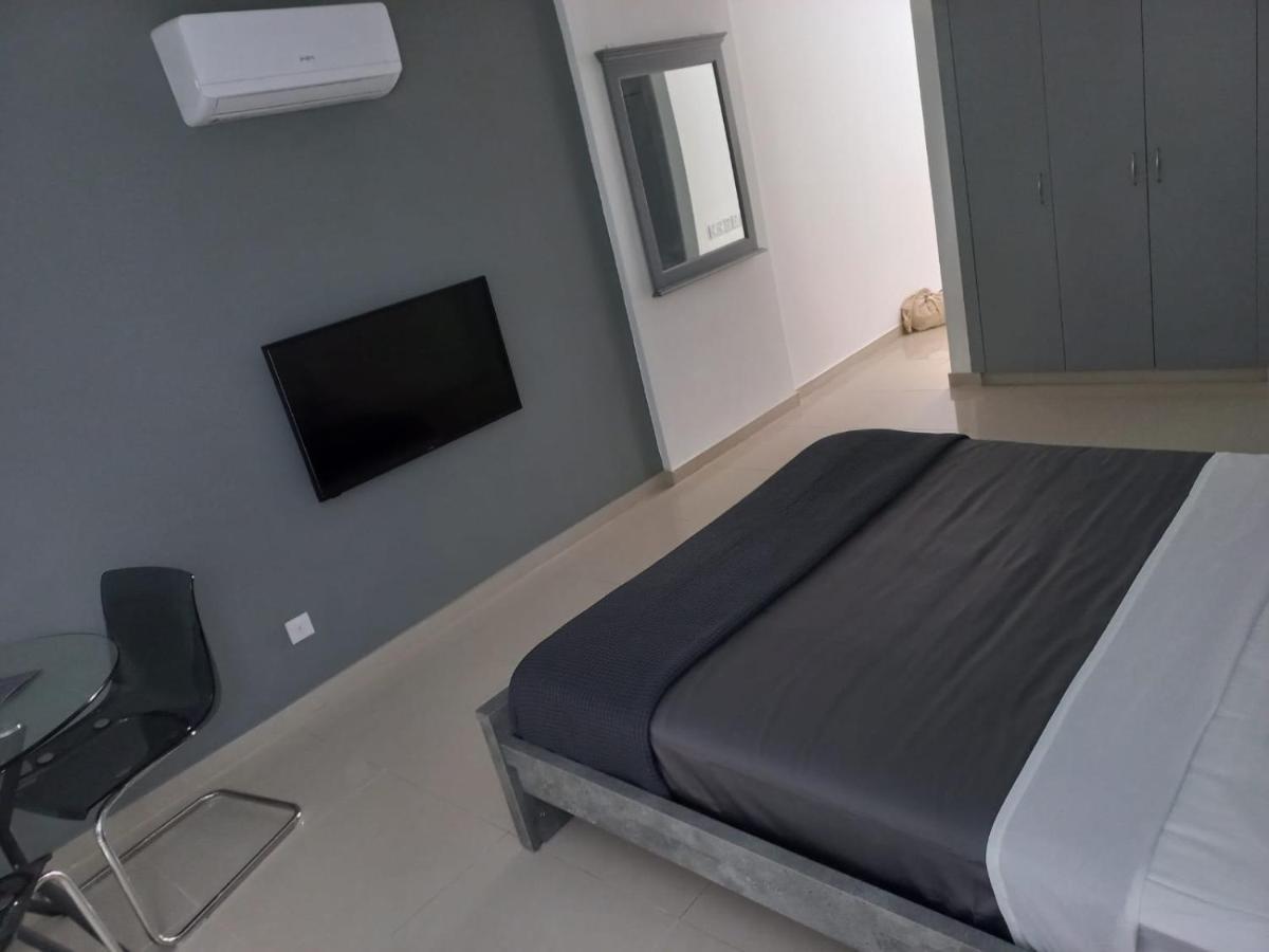 Modern Studio Apartment Armonia Court Paralimni Eksteriør billede