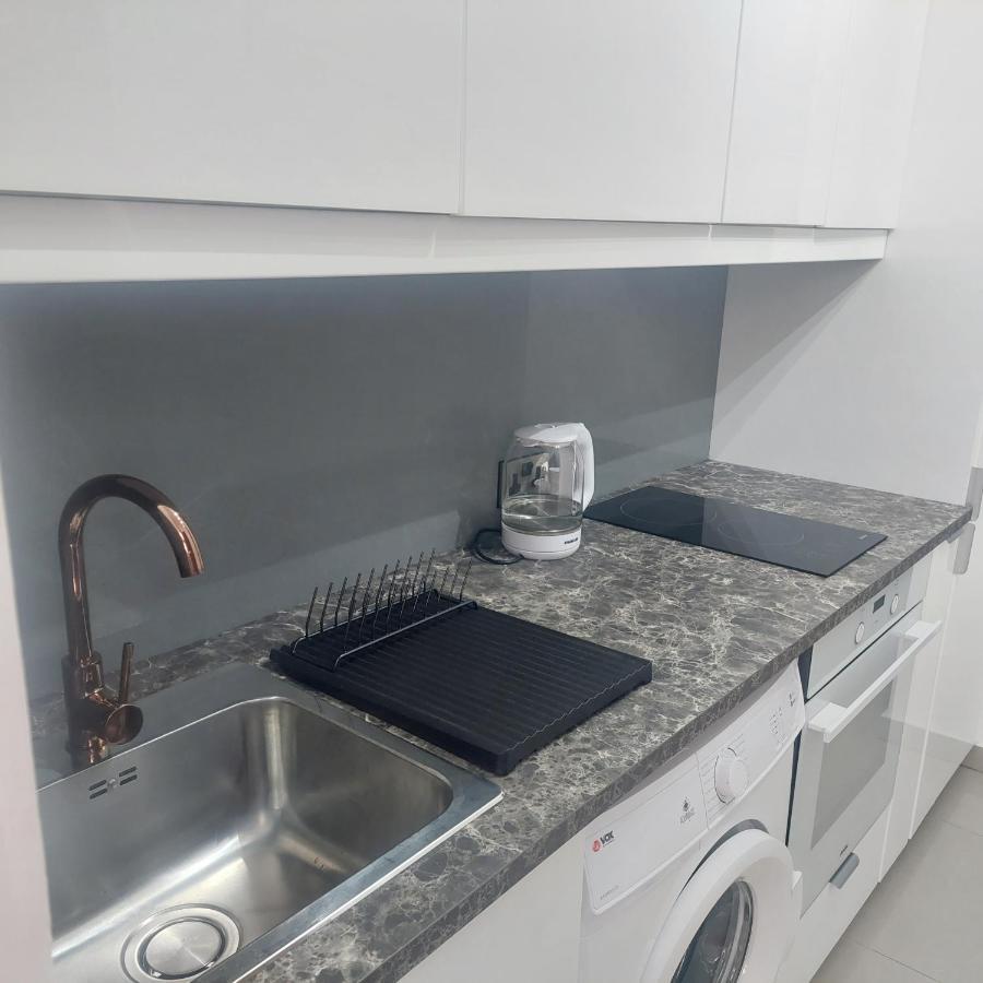 Modern Studio Apartment Armonia Court Paralimni Eksteriør billede